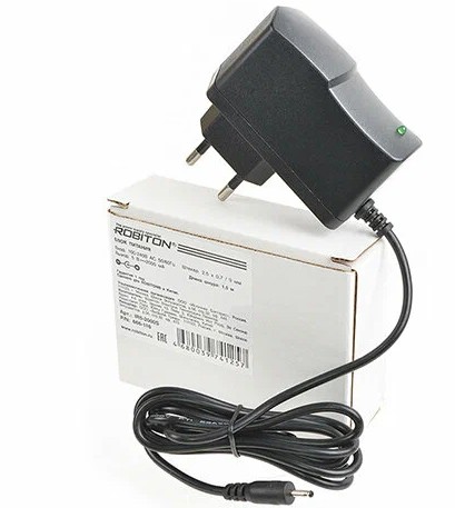 Блок питания импульсный, 15V,  1.0A, 15W, штекер: 3,5 х 1,35мм, В розетку, вх: AC 110-240V ROBITON (AC/DC)