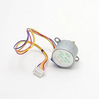 Шаговый двигатель 28BYJ-48 DC 5V 4-х фазный БЕЗ драйвера для ARDUINO Использ.в робототехнике; DYI- устр-вах; Униполяр.; встр.редуктор (64:1);15 об/мин