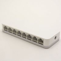 Коммутатор D-LINK DES-1008C/A1B (неуправляемый)  настольный (RJ45) порты 10-100Base-TX: 8 портов. поддер. авто-MDI/MDIX; контроль потока IEEE 802.3; р