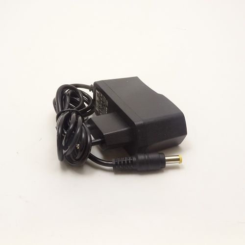 Блок питания импульсный, 12V, 1.0A, 12W, штекер: 5,0 x 3,4мм, В розетку, вх: AC 110-240V YW120P10_P Блок питания импульсный, 12V, 1.0A, 12W, штекер: 5,0 x 3,4мм, В розетку, вх: AC 110-240V YW120P10_P