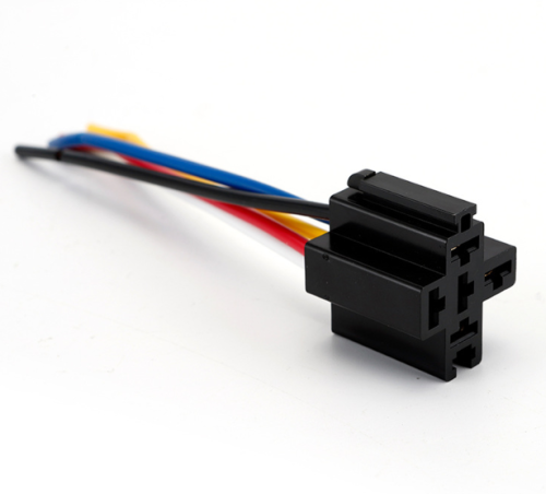 Колодка для реле: 5pin с проводами. Коммутируемый ток: 40A,  Для реле 4pin с видом контактов: 1C( 1 группа контактов); Подходит для реле <49096/49133/