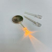 СВЕТОДИОД 5ММ ЖЕЛТЫЙ 3 Cd 12V Ток 20мА Угол свеч: 20-30°; цв.линзы: прозрачный ( DFL-5AY4MC-12)