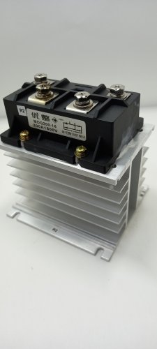 MOST 200A, 1600V MDQ200-16 однофазный под винт (94х54х30мм) + радиатор (110х100х50мм) 