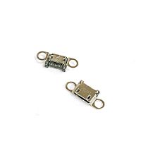Разъем - гнездо microUSB-B (7pin) на плату; ver.2.0 Горизонт.исполн; поверхн.монтаж ( 7 контактов-SMD, 4 уст.лепестка-DIP ) ; дл=6.2мм, шир=8.9мм/16.9