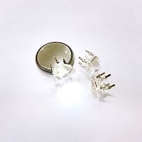 СВЕТОДИОД ПИРАНЬЯ БЕЛЫЙ 6000K,  I=150mA, P=0,2w, 4 кристалла,  линза=5мм, Uf=3.0v-3.2V, угол-100°, свет.поток= 30Lm, размер: 7,5х7,5мм