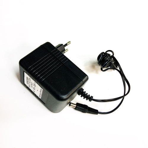 Блок питания трансформаторный, AC 12V, 2.0A, 24W, штекер: 5,5 х 2,1мм, вх: AC 220-250V, пластик