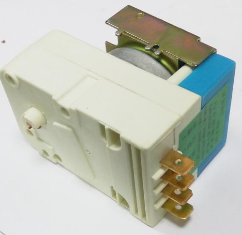 Таймер для холодильника Таймер холодильника Samsung TD-20C , 4PIN под клеммы 6,3мм, 16, VAC200-240V, 50/60Hz Таймер для холодильника Таймер холодильника Samsung TD-20C , 4PIN под клеммы 6,3мм, 16, VAC200-240V, 50/60Hz