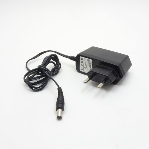 Блок питания импульсный, 8V, 0.5A, 4W, штекер: 5,5 х 2,5мм, В розетку, вх: AC 110-240V KZ328EV Блок питания импульсный, 8V, 0.5A, 4W, штекер: 5,5 х 2,5мм, В розетку, вх: AC 110-240V KZ328EV