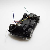 Шасси гоночного автомобиля K32 2WD; Arduino совместимый; 3-6V; 2-ва двигателя; 4-ре колеса d=28мм; материал: пластик; питание: 3 x AAA 1.5V в комплект