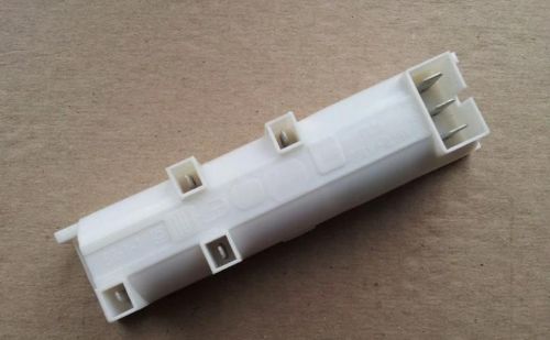 Блок эл.розжига газа 4-свечи (электроподжиг) для газовой плиты (одноразрядный) BR-1-1 / УЗГ-10-1 / 220V / 0.6W / 50-60Hz; без заземления; подходит фото 3 Блок эл.розжига газа 4-свечи (электроподжиг) для газовой плиты (одноразрядный) BR-1-1 / УЗГ-10-1 / 220V / 0.6W / 50-60Hz; без заземления; подходит фото 3